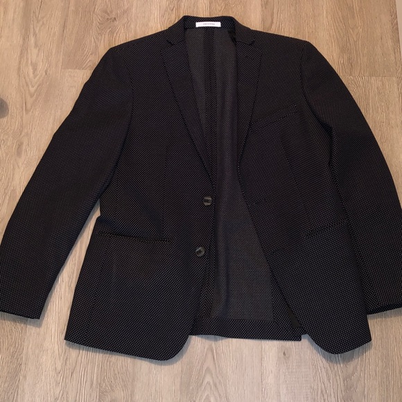 Worn once. - Picture 1 of 2